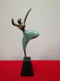 Ballerina - sculpture by Alexander Proinov