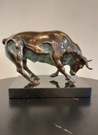Bull - sculpture by Rumen Jelev