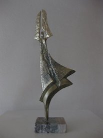 Нике - скулптура на Милко Добрев