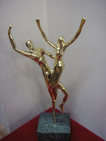 Танц - скулптура на Богдан Бондиков