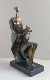 Muse III - sculpture by Petar Iliev