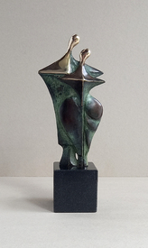 Двама - скулптура на Петър Илиев