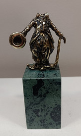 Чарли Чаплин - скулптура бронз
