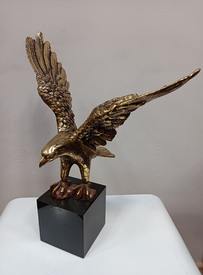  Eagle - sculpture by Bogdan Bondikov