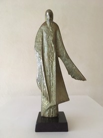Ангел Хранител - скулптура на Милко Добрев