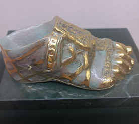 Римски сандал - скулптура на Богдан Бондиков