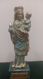 Богородица - скулптура на Богдан Бондиков