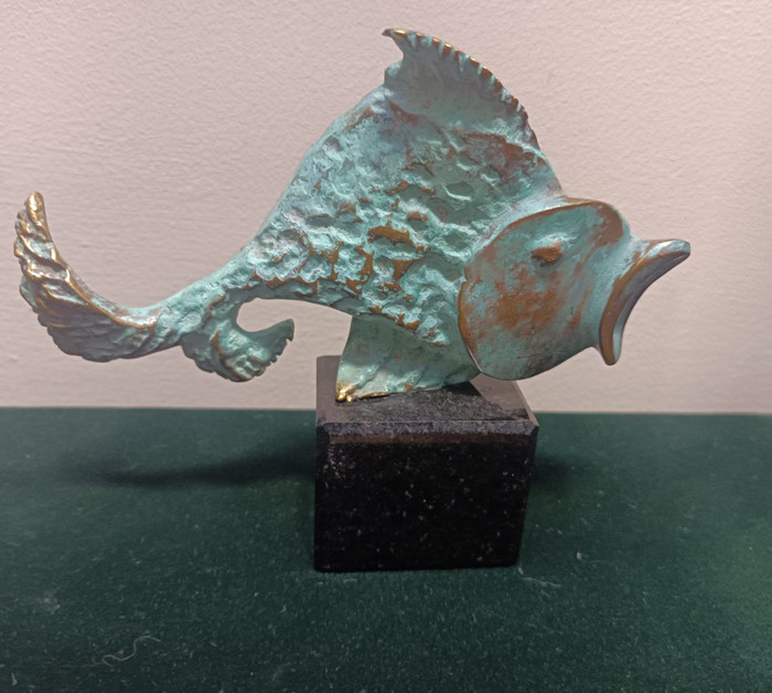 Рибка - скулптура на Александър Пройнов